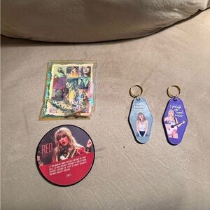 Brand new Bundle of Taylor Swift items